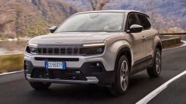 Jeep Avenger e-Hybrid - front